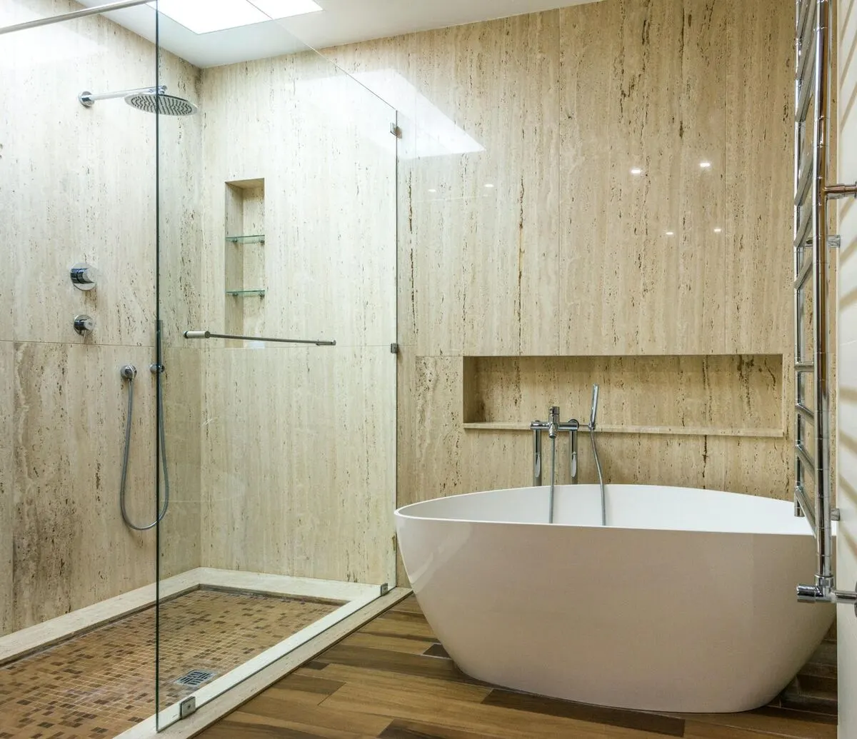 Florida bathroom renovation with porcelain tile