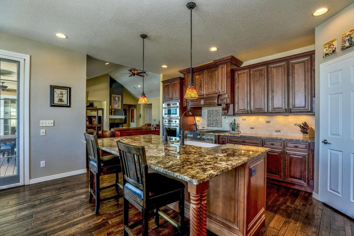 High-end remodel by ELSO Contracting